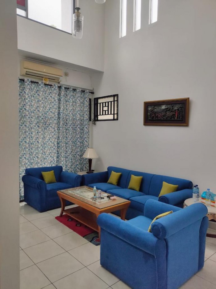 Rumah Disewakan Fully Furnished di Picadilly Lippo Cikarang 